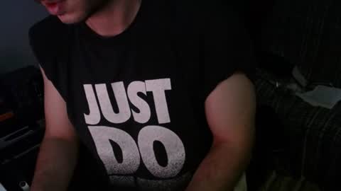 Snapshot of w33dgvy chatting on 06-20-26, 11:51 w33dgvy online show from 06-20-26, 11:51