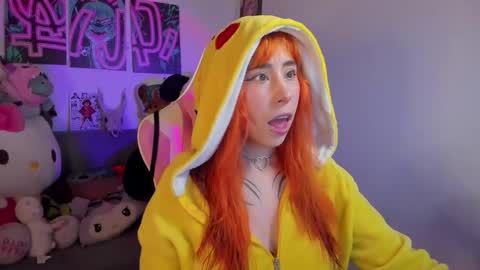 Snapshot of waifu_aika chatting on 12-23-24, 01:40 AIKA online show from 12-23-24, 01:40