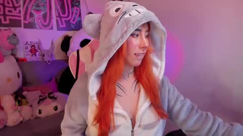 Snapshot of waifu_aika chatting on 12-23-24, 08:03 AIKA online show from 12-23-24, 08:03