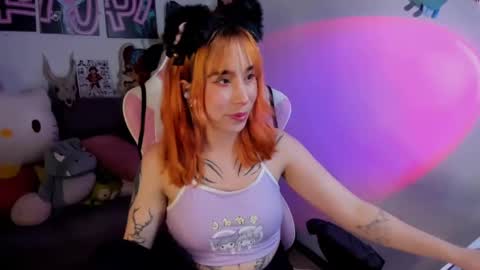 Snapshot of waifu_aika chatting on 02-01-25, 06:10 AIKA online show from 02-01-25, 06:10