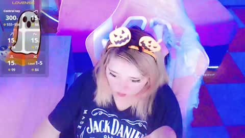   online show from 10-09-25, 03:59