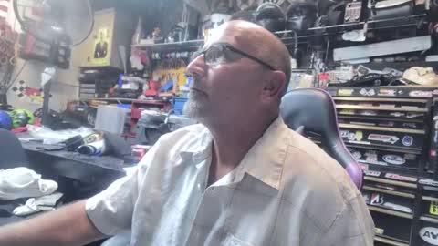 wakesblowinclouds online show from 10-29-25, 08:38