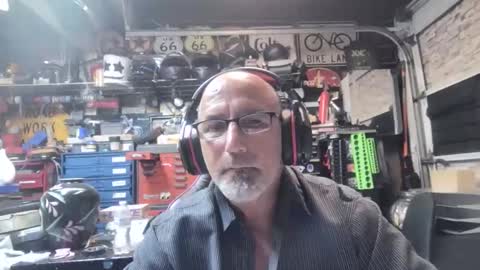 wakesblowinclouds online show from 11-05-25, 06:46