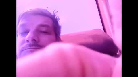 Snapshot of walex0900 chatting on 10-24-25, 05:26 walex0900 online show from 10-24-25, 05:26