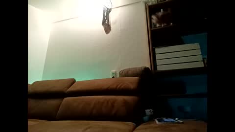 Snapshot of walex0900 chatting on 11-19-25, 06:19 walex0900 online show from 11-19-25, 06:19