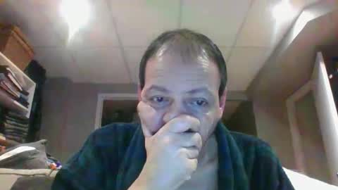 walker033 online show from 02-03-25, 04:25