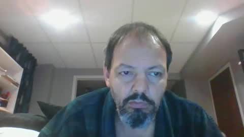 walker033 online show from 10-31-25, 03:29