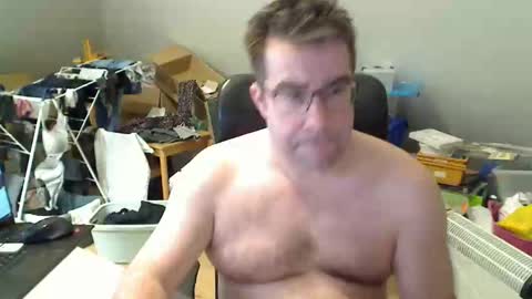 Snapshot of wammes85 chatting on 03-30-26, 08:43 wammes online show from 03-30-26, 08:43