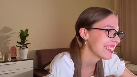 Wendy. Hello Honeys Ill see you 2nd 5th 7th this week love you3 online show from 09-13-25, 05:57