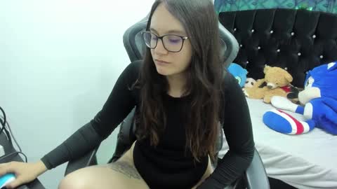 Snapshot of wanda_sg chatting on 01-12-25, 07:42 Alexandra online show from 01-12-25, 07:42