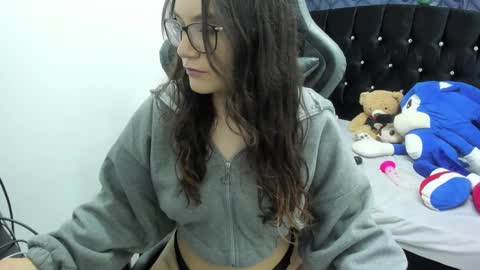 Snapshot of wanda_sg chatting on 02-19-25, 05:16 Alexandra online show from 02-19-25, 05:16