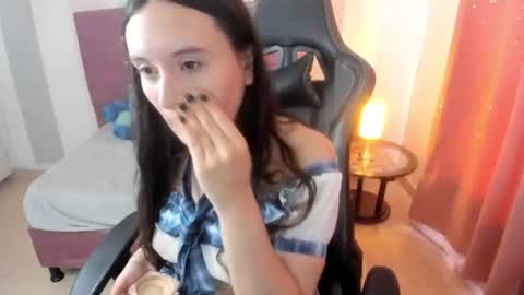 Alexandra online show from 06-26-26, 05:50