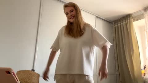 Helen online show from 07-03-26, 07:37