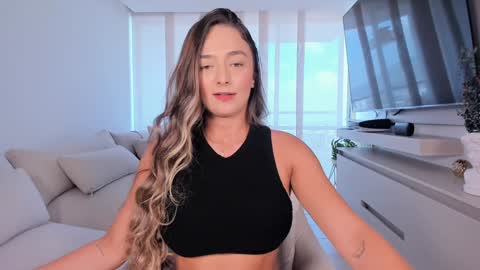 Wanda online show from 01-23-25, 02:07