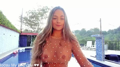 Snapshot of wandathompson_ chatting on 07-02-26, 11:05 Wanda online show from 07-02-26, 11:05