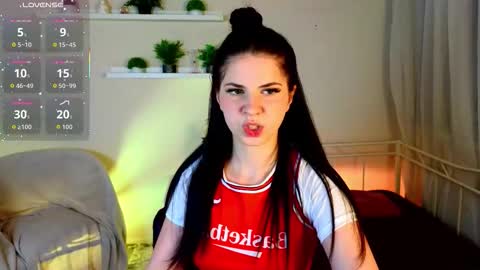 Wanda online show from 10-15-25, 07:36