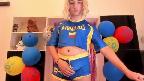 Sarah Catalina Amado. Wanderlust   online show from 07-08-26, 06:56