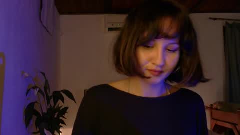 Snapshot of wanderwhitch chatting on 03-23-26, 12:25 Miya online show from 03-23-26, 12:25