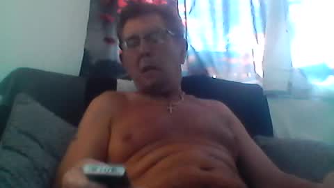 Snapshot of wanker1565 chatting on 07-18-26, 11:14 wanker1565 online show from 07-18-26, 11:14