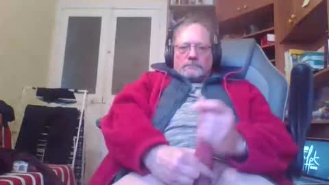 Snapshot of wanky357 chatting on 01-14-26, 03:50 Tibo Love online show from 01-14-26, 03:50