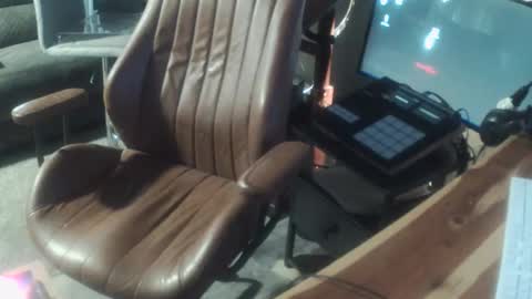 Snapshot of wantitbutyoucanthaveit chatting on 03-09-26, 01:53 inittogetitin online show from 03-09-26, 01:53