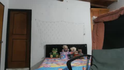 warrior_xena online show from 02-12-25, 04:11