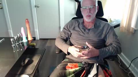 Snapshot of wasted_daze_ chatting on 04-16-26, 10:23 wasted_daze_ online show from 04-16-26, 10:23