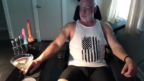 Snapshot of wasted_daze_ chatting on 04-22-26, 10:44 wasted_daze_ online show from 04-22-26, 10:44