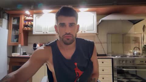 wearetwo online show from 11-28-25, 06:05