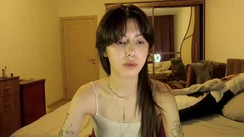 Mina online show from 02-03-25, 07:31