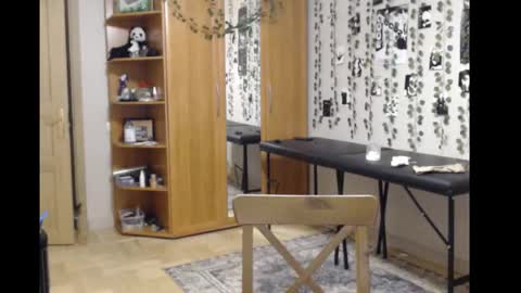 Mina online show from 12-04-25, 12:42