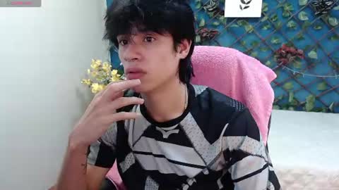 Snapshot of wayath chatting on 07-05-26, 11:06 Wayath online show from 07-05-26, 11:06