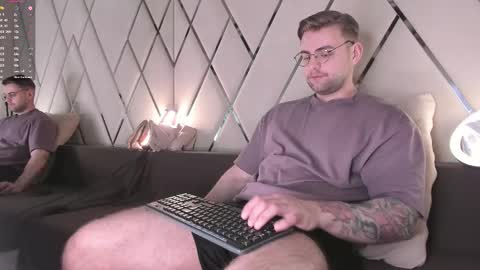 Snapshot of waynemiller_ chatting on 02-13-26, 05:03 Wayne online show from 02-13-26, 05:03