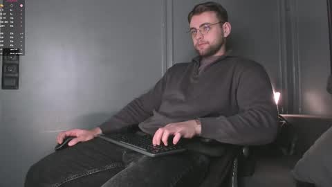 Snapshot of waynemiller_ chatting on 02-21-26, 04:46 Wayne online show from 02-21-26, 04:46