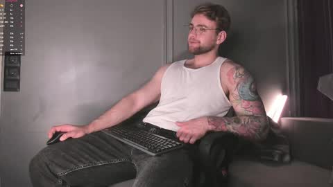 Snapshot of waynemiller_ chatting on 03-07-26, 05:04 Wayne online show from 03-07-26, 05:04