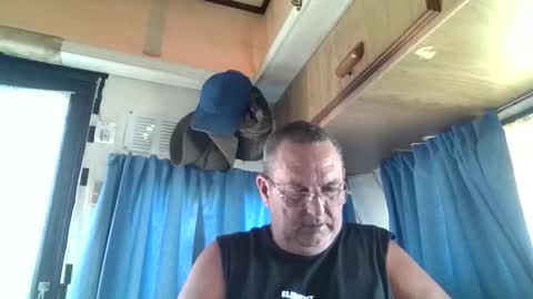 wazahardon2 online show from 12-18-25, 02:17