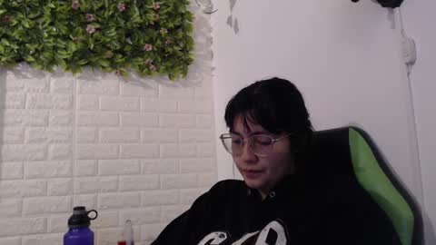 Trixie 3 online show from 01-31-25, 01:34