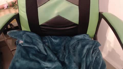 Trixie 3 online show from 02-15-25, 12:11