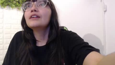 Trixie 3 online show from 02-18-25, 10:58