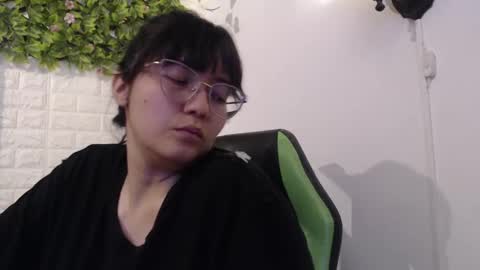 Trixie 3 online show from 02-20-25, 07:52