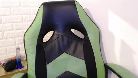 Trixie 3 online show from 03-11-25, 01:01