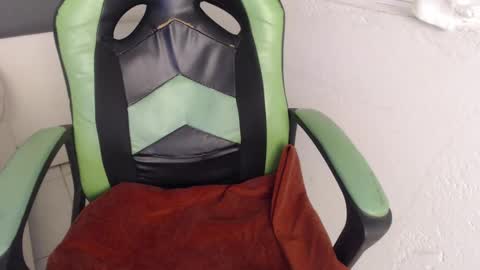 Trixie 3 online show from 09-14-25, 03:44