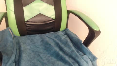 Trixie 3 online show from 09-18-25, 01:24