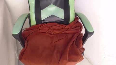 Trixie 3 online show from 10-01-25, 01:11