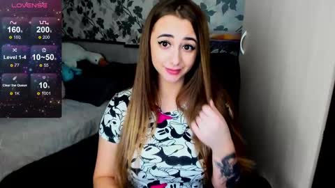 Snapshot of weakness4u chatting on 12-12-24, 04:04 Maya online show from 12-12-24, 04:04