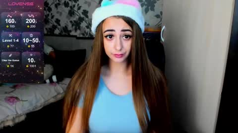 Snapshot of weakness4u chatting on 12-27-24, 05:52 Maya online show from 12-27-24, 05:52