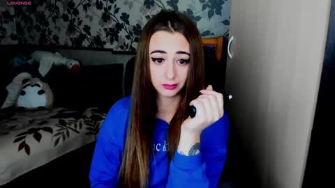 Snapshot of weakness4u chatting on 01-17-25, 06:47 Maya online show from 01-17-25, 06:47