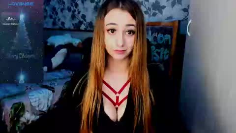 Snapshot of weakness4u chatting on 02-28-25, 06:54 Maya online show from 02-28-25, 06:54