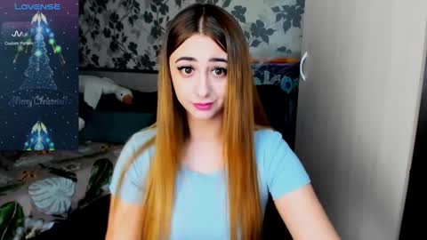 Snapshot of weakness4u chatting on 03-05-25, 05:18 Maya online show from 03-05-25, 05:18