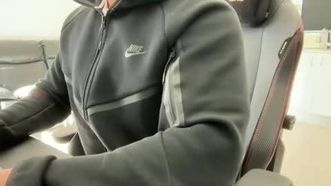 Weapon X online show from 09-22-25, 10:23